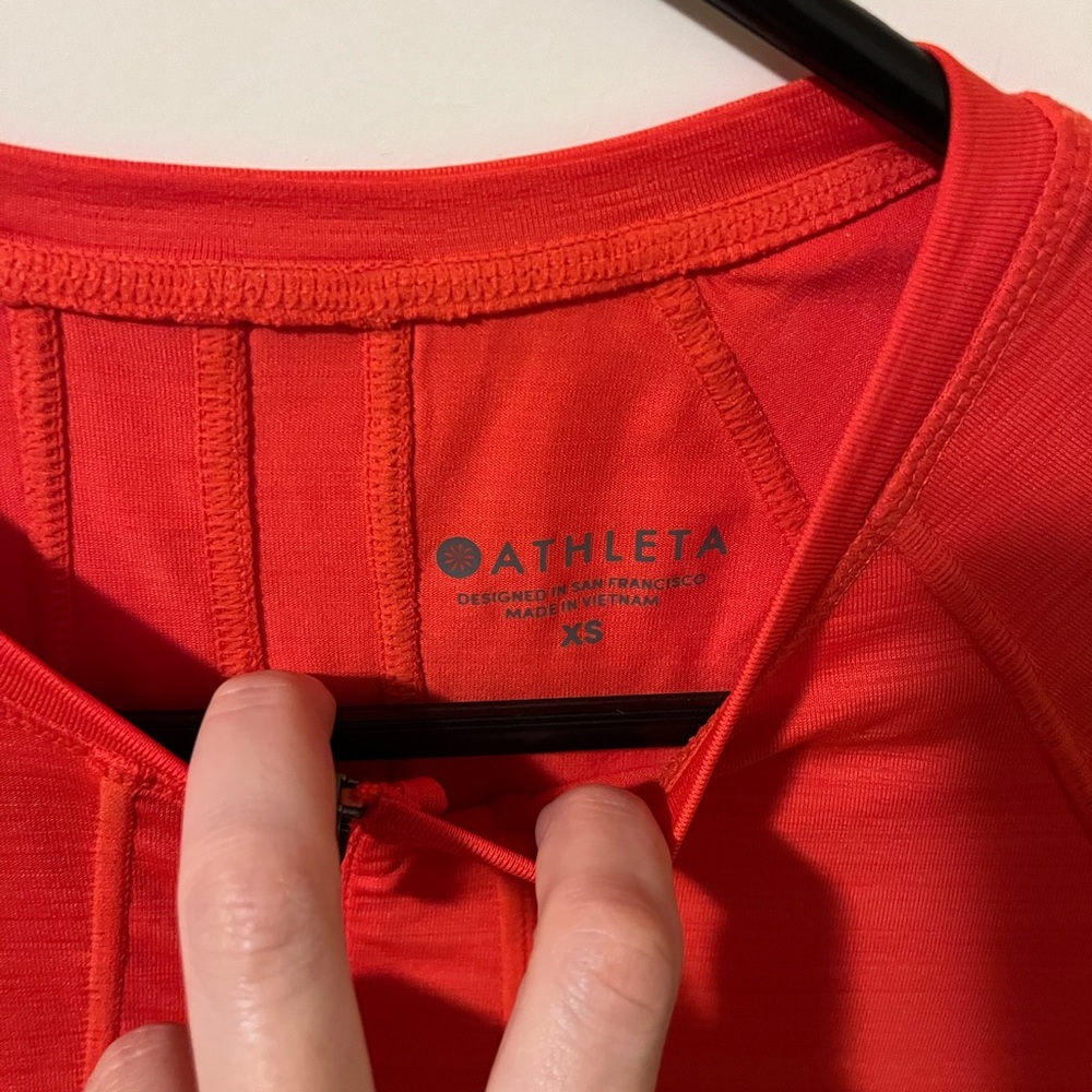 Like New Athleta Rashguard - Picture 3 of 10